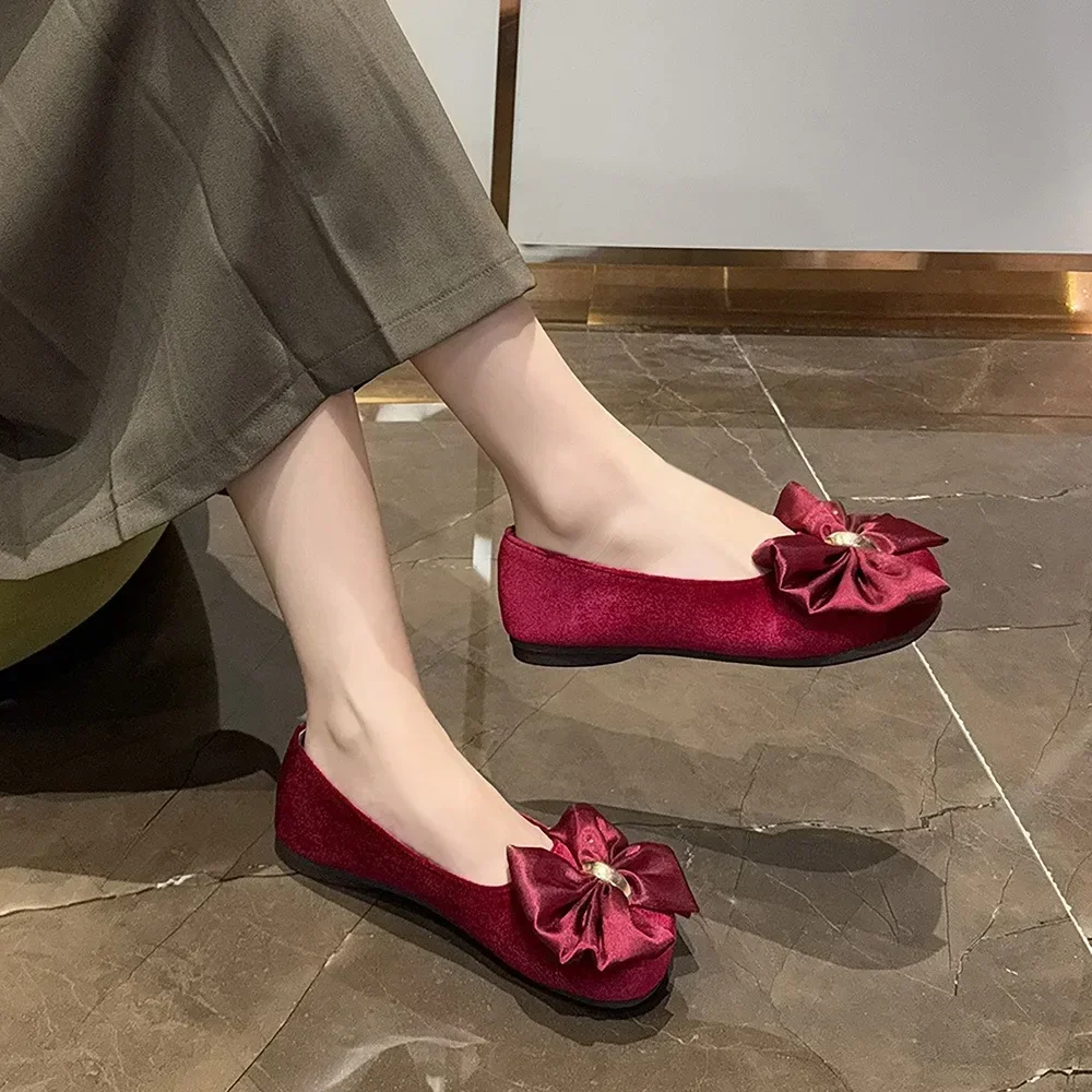 Zapatos planos de ballet para mujer, con punta redonda, hechos de satén, con un gran lazo brillante, ideales para vestidos, con suela suave, fáciles de poner y quitar, para uso diario, bodas y fiestas.