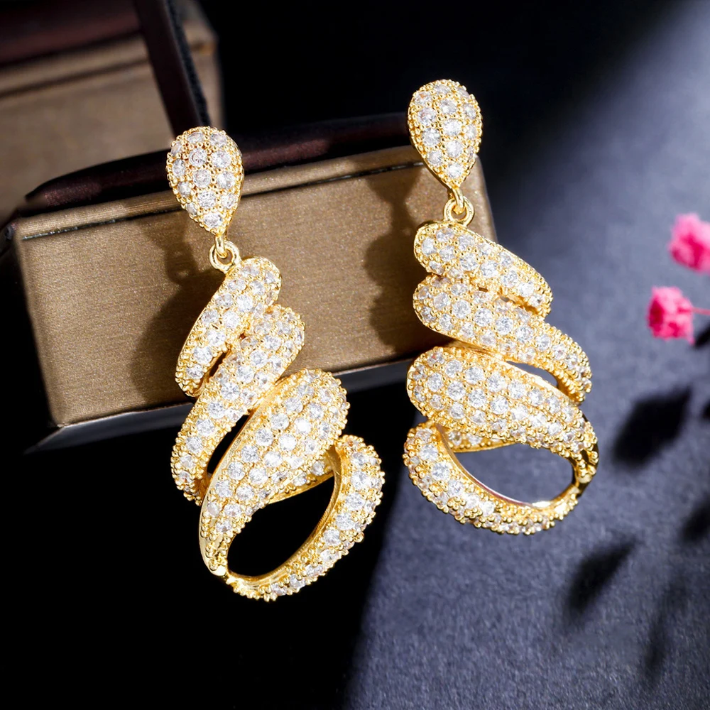 ThreeGraces Luxury Fashion Micro Pave Cubic Zirconia Yellow Gold Color Long Twist Lines Drop Earrings for Women Jewelry E1053