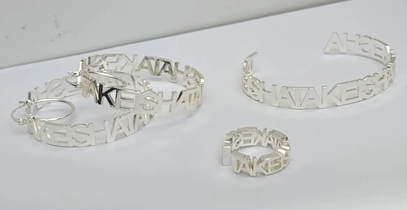 

lateefah descending shipping earring, stainless steel gold-plated custom name earring, personalized letter earring,