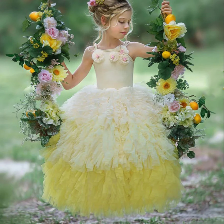 Vestidos de niña de flores personalizados, apliques de tul para boda, vestido de baile con tirantes plisados amarillos, vestido de primera comunión para fiesta de desfile de niños