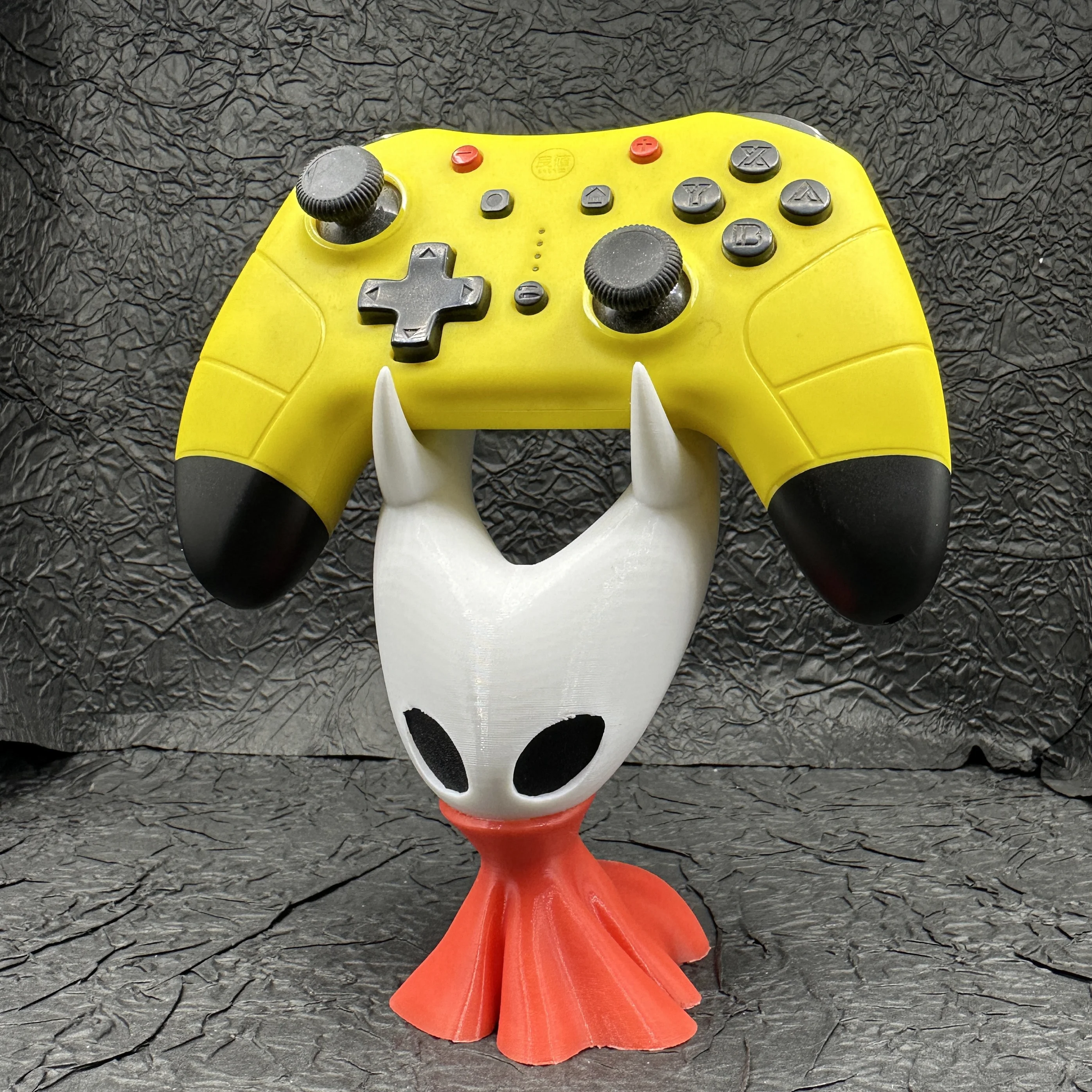 حامل وحدة التحكم العالمي - Hollow Knight: Silksong White Lady Hornet Creative Design، حامل عرض لـ PS4/5، XBOX Gamepads