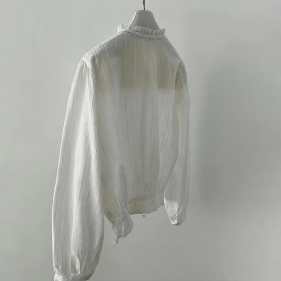 Damen Sanfter Wind Weiß Vertikal Gestreift IRT Frühling Neues Design Taille-Cinching Bubble Sve Top Koreanische Sle Innenbekleidung