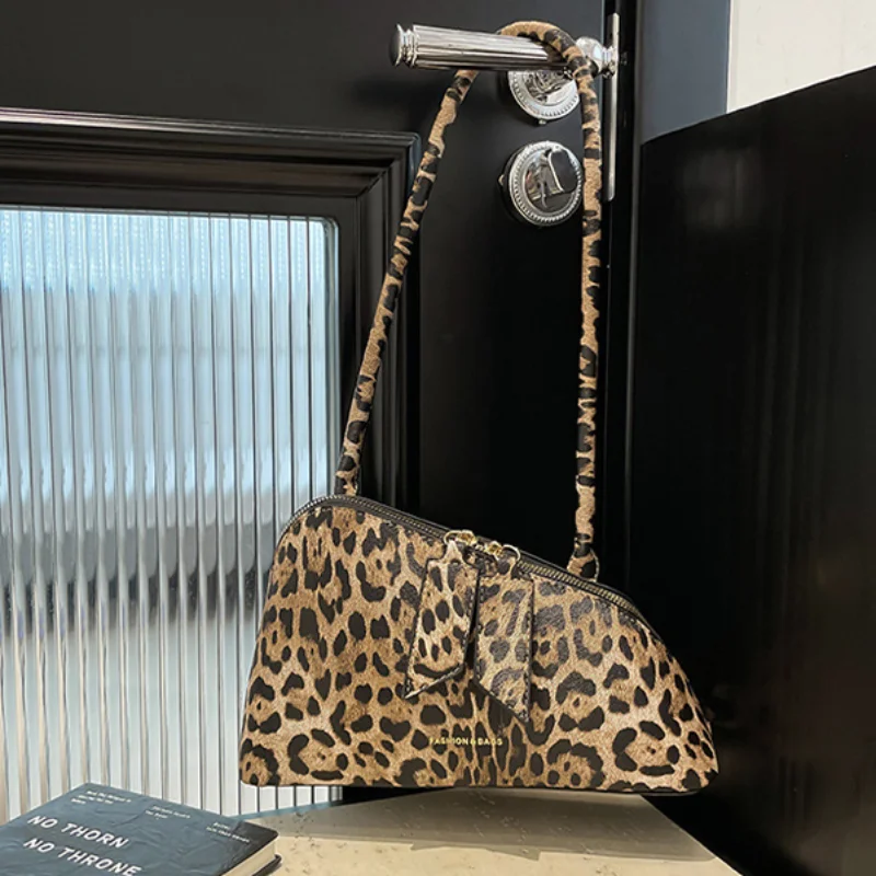 

Fashion Irregular Shoulder Bag Retro Crocodile Leopard Print Handbag High Quality Pu Zipper Wallet High-end Ladies Underarm Bag