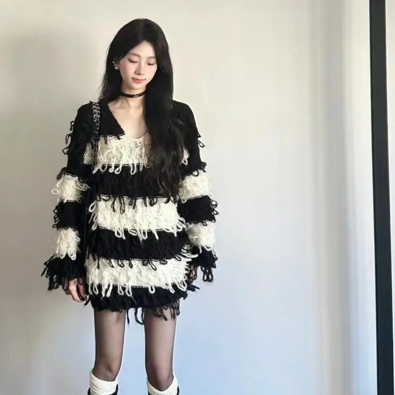 

Girl Knit Sweater Autumn and Winter Lazy Wind Tassel V Collar Sweater Fashion Loose Dopamine New Style Wholesale Hot Yrk New