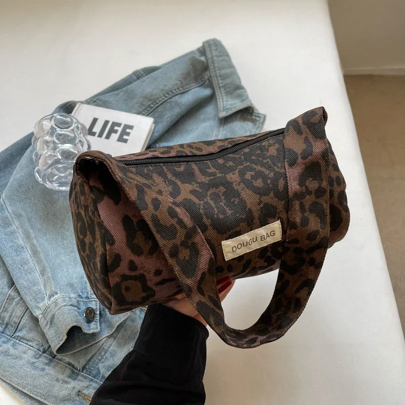 2024 High Quality Women\'s Bag Leopard Print Canvas Fashion Women\'s Shoulder Bag Versatile Casual Commuting Boston Handbag