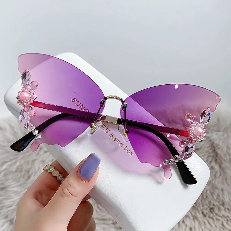 2022New Butterfly Shape Diamond-Studded Rimless Sunglasses for Women Fashionable and Unique Exaggerated Sunglasses for Women wit