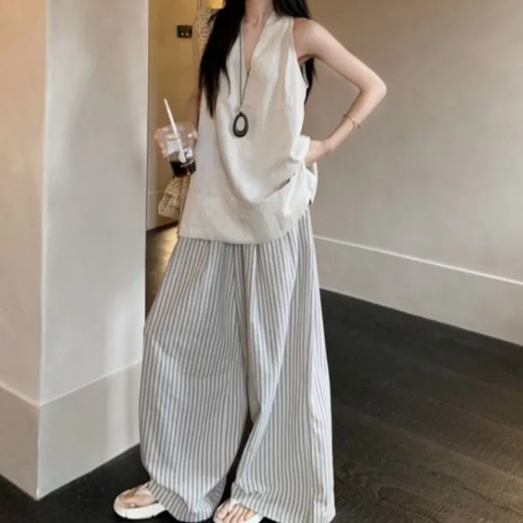2026 Women's New Lazy and Relaxed Outfit a Complete Set of Casual Suit Women's Summer Hanging Neck V-neck Vest Striped Wide L