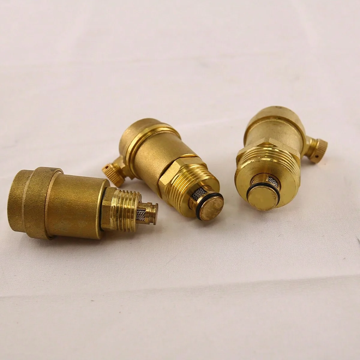 

Флюоресцентный клапан для солнечного водонагревателя