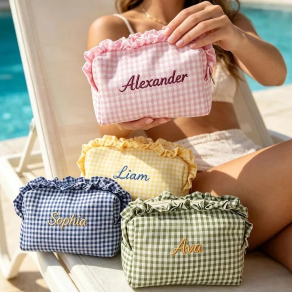Pochette de maquillage brodée avec un joli volant, élégante et romantique, un cadeau exquis pour les mariages et les voyages quotidiens