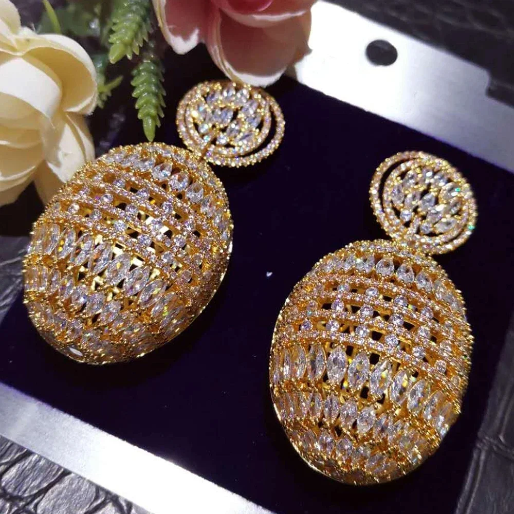 

Soramoore Luxury Gorgeous Earrings For Women Wedding Party Shiny Hollow Earrings Fashion Jewelry High Quality Accessories