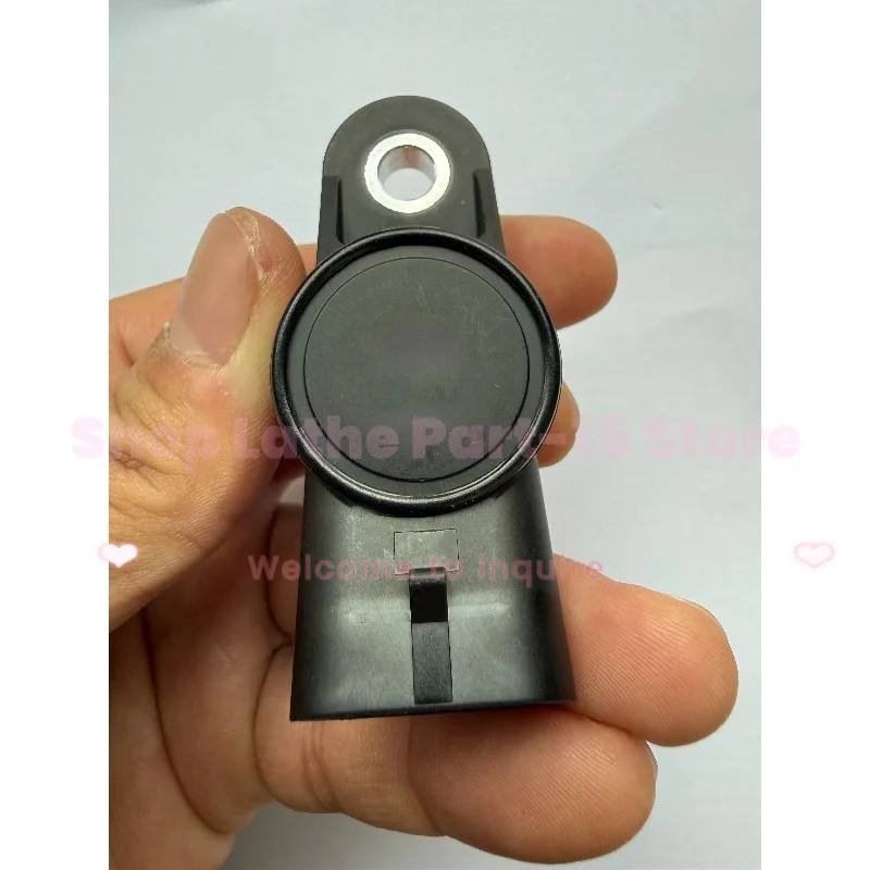 

Motorcycle Intake Pressure Sensor Suitable for Lifan KPM KPT KPS KPR200 KPV LF150