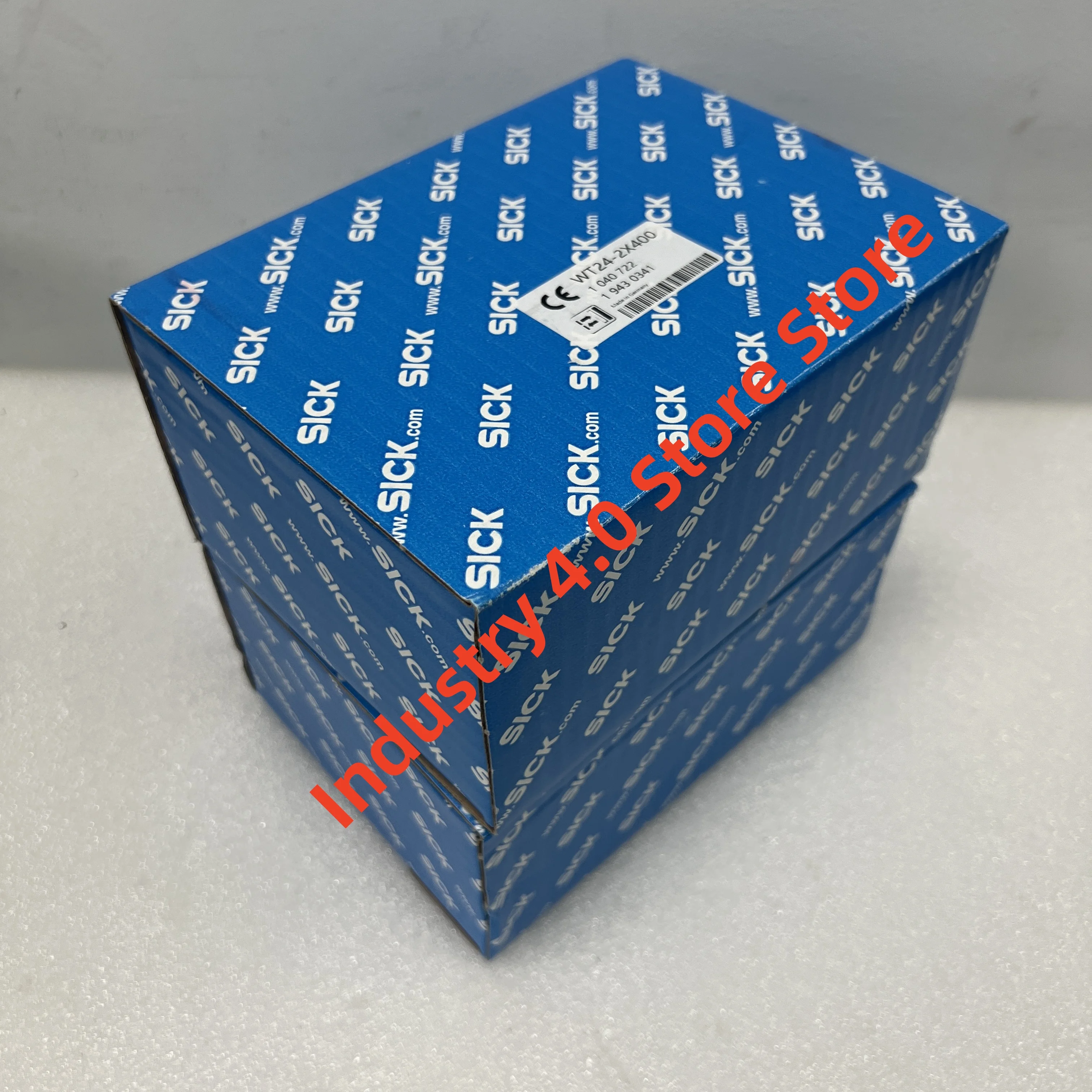 

Photoelectric sensor WT24-2X400 1040722 new original