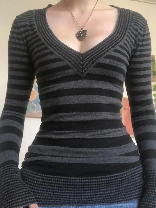 Y2K Vintage T Shirt Black Grey Striped V Neck Long Sleeve Jumper Tops Chic Women Autumn Retro Mall Goth Tees T Shirt 2025 MQ7W