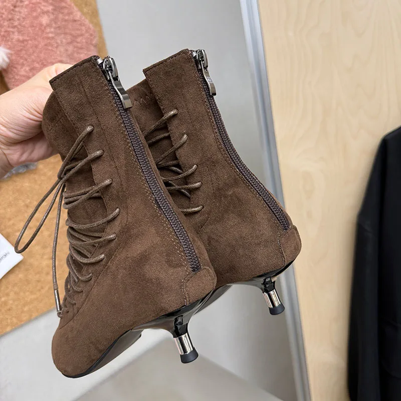 الرجعية الدانتيل يصل أشار تو حذاء من الجلد النساء الجلد المدبوغ كعب منخفض فساتين راقية قصيرة التمهيد السيدات جديد الخريف النساء الأحذية بوتاس Mujer