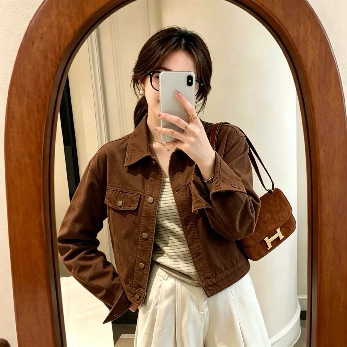 Chic Korean Style Women's Loose Fit Long Sleeve Collared Short Jacket Casual Top Windproof Straight Hemline Button Closure