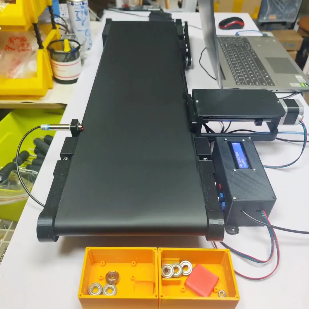 20×100CM Electric Intelligent Mini Conveyor Belt Speed Adjustable Forward and Reverse Mini Production Line Friction Test Device