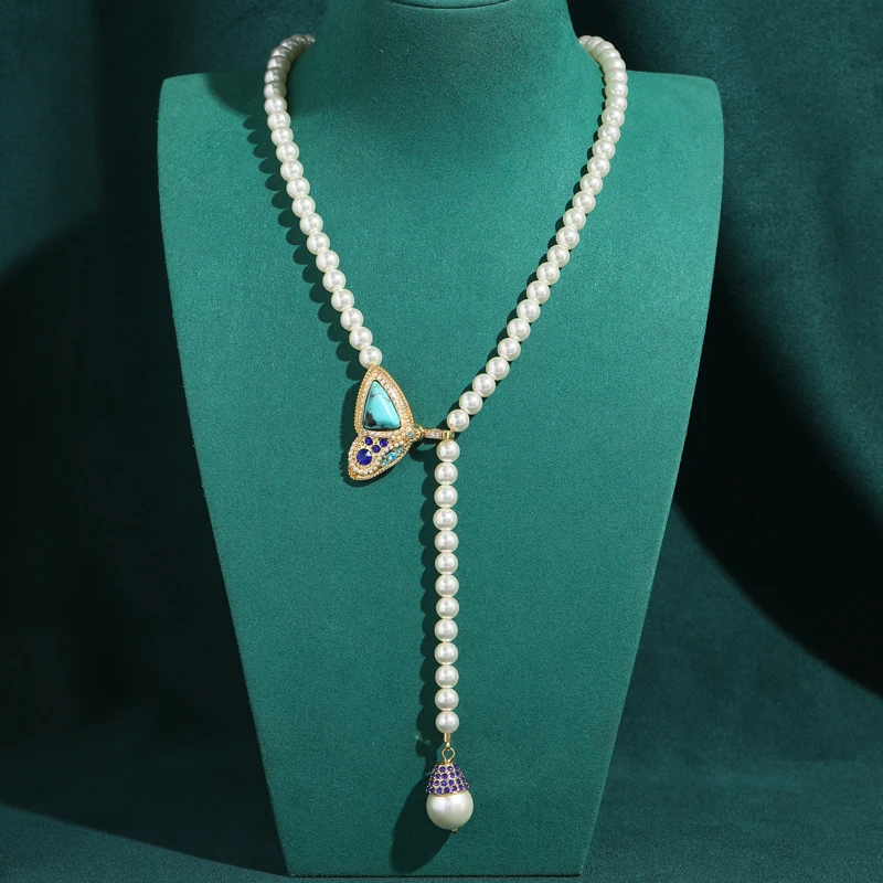 

Vintage Large Pearl Beads Butterfly Pendent Necklace Turquoise Gold Color Luxury Jewelry Women Evening Party Elegant Accessories