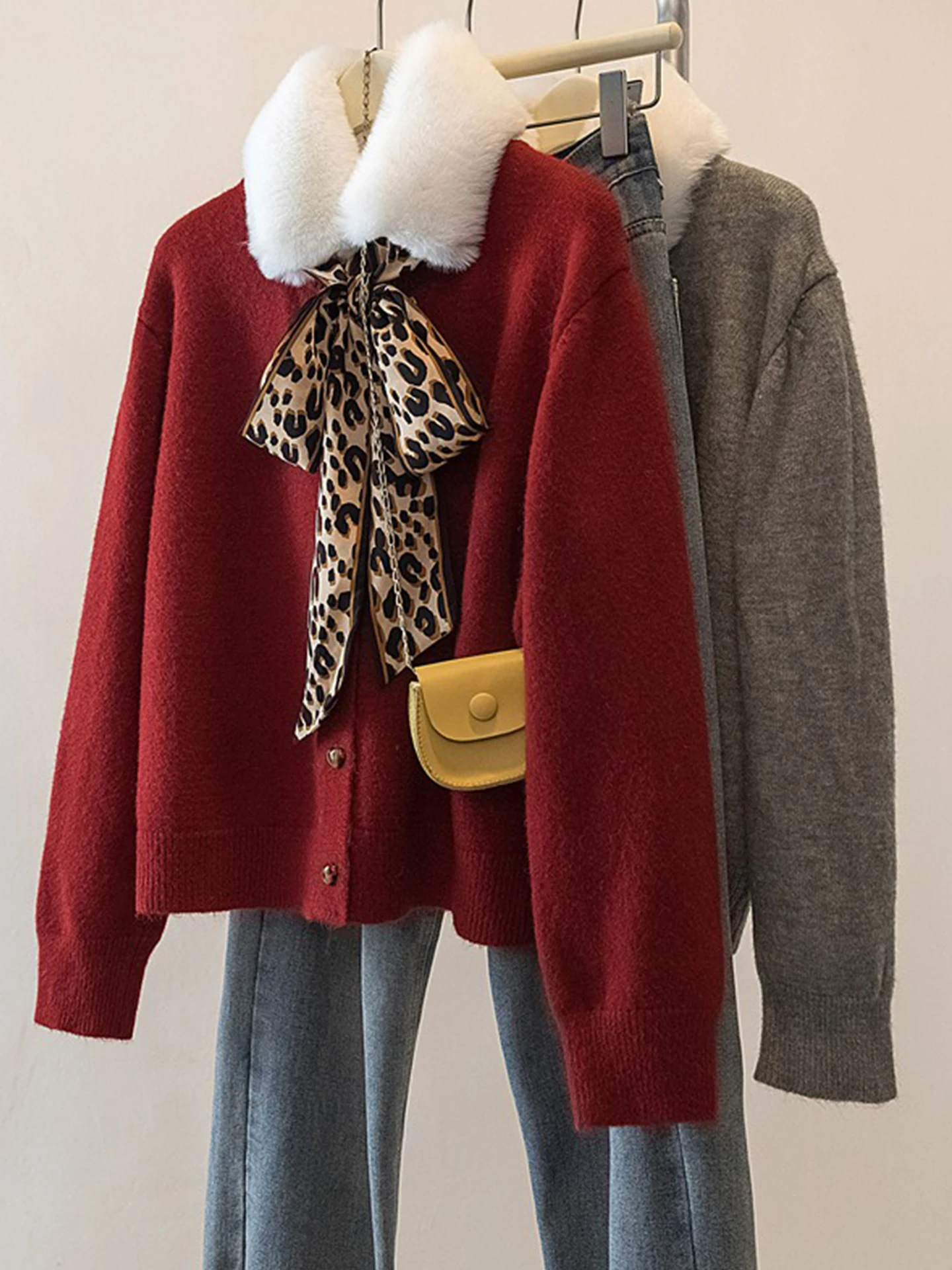 

Красный вязаный кардиган для женщин, осенне-зимний, больших размеров, модный свитер, удобный, средней мягкости, L