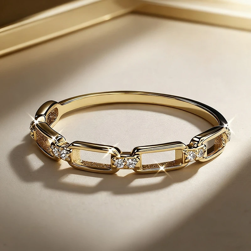 Huitan Fingerring mit Kettendesign für Damen, Statement-Ringe für den Alltag und Partys mit glänzendem Zirkonia in Goldfarbe, trendiger Schmuck – Detail 2