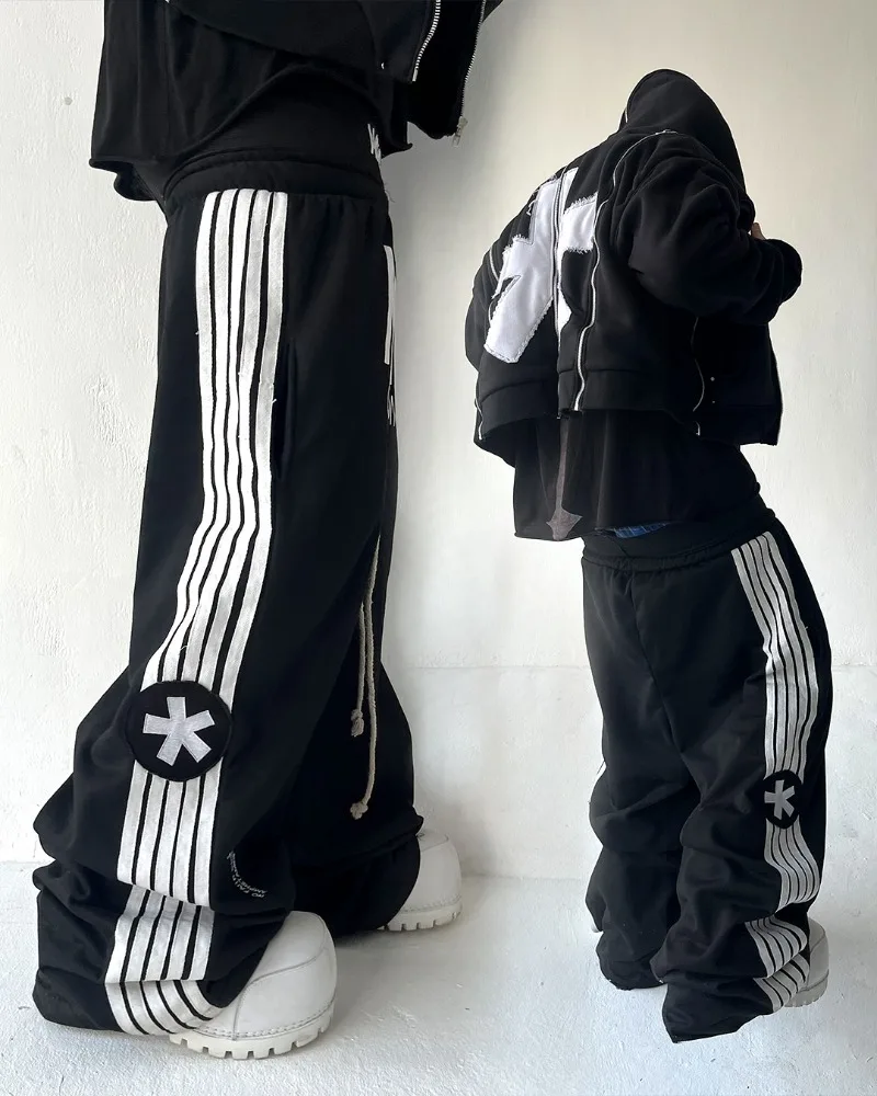 High street fashion Y2K lettera a righe ricamo modello pantaloni sportivi da uomo larghi alla moda Pantaloni hip hop gotici Harajuku rock