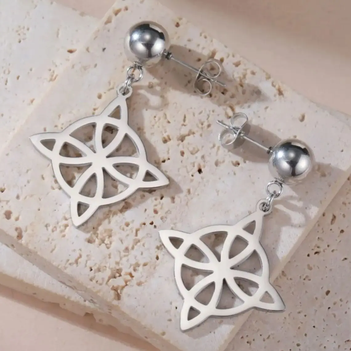LIKGREAT Stainless Steel Witches Knot Stud Earrings for Women Irish Lucky Celtics knot Amulet Earring Jewelry Gifts Wholesale - view 4