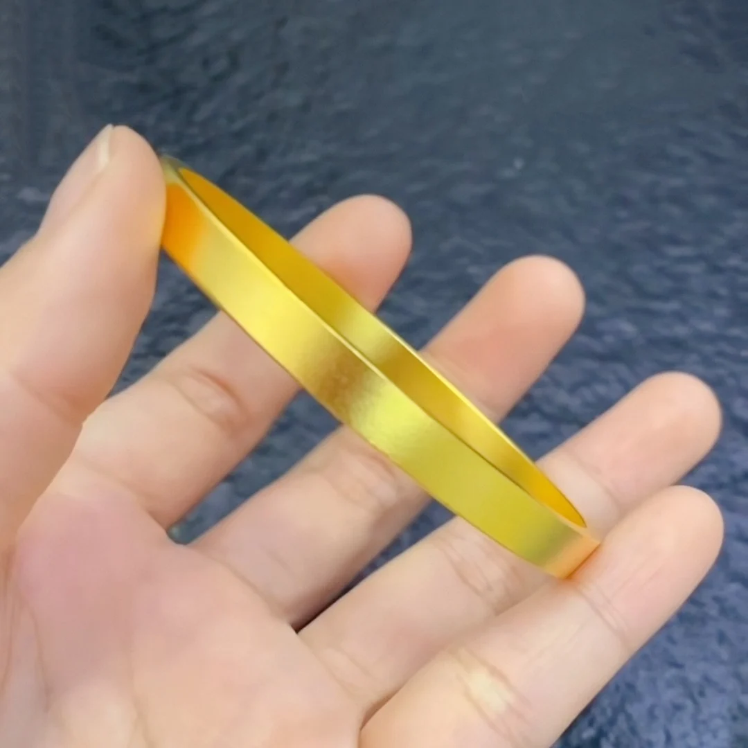 

Women's 24K Gold Square Ruyi Solid Bangle, AU999 "Stability" engraving with cloud motifs, subtle professionalism for daily wear
