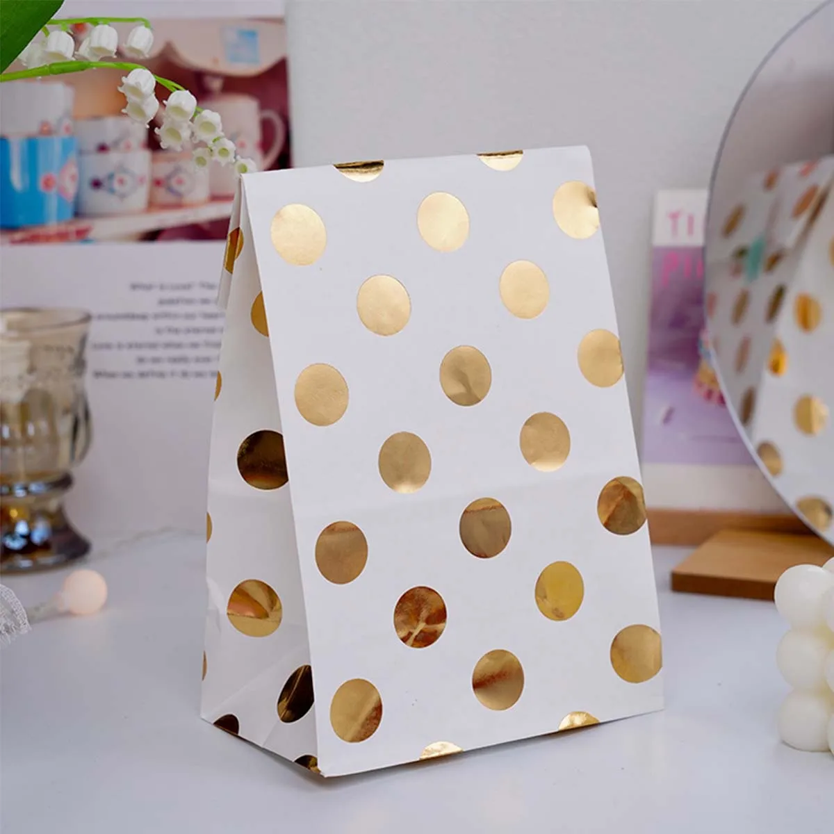 5 pcs Golden Foil Polka Dot Paper Gift Bags - Universal Party Favor Candy Treat Bags for Wedding, Birthday, Holiday Celebrati