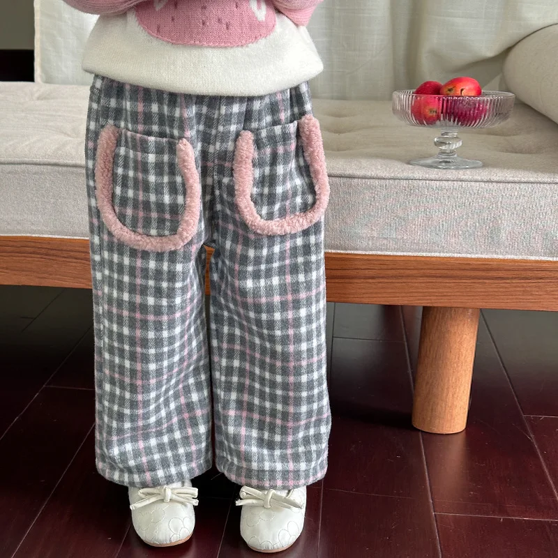 Children's Clothing 2024 Fashionable and Versatile Girls' Velvet Edge Pocket Plaid Pants Stylish Korean Version