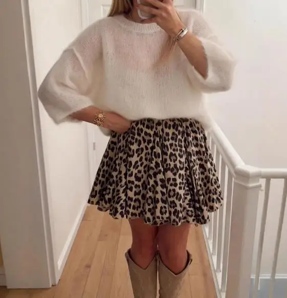 

Women's Short Skirt with Fashionable Leopard Print Personalized and Trendy High Waisted A-Line Skirt Suitable for Daily Use