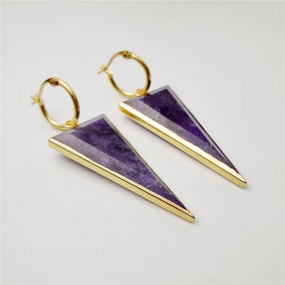 FUWO 1Pair Carved Triangle Shaped Amethysts Earrings,Gold Color Plated Handmade Natural Purple Crystal Hoop Earring ER427