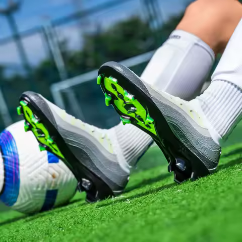 Men Soccer Shoes Professional TF/FG Cleats Studded Resistant Football Boots Outdoor Society Training High Quality Football Shoes