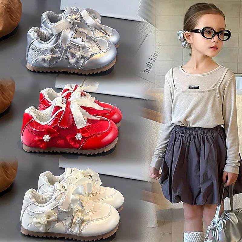 

Детская повседневная спортивная обувь с милым бантом, осень 202, модные тенденции для девочек, универсальные удобные нескользящие кроссовки