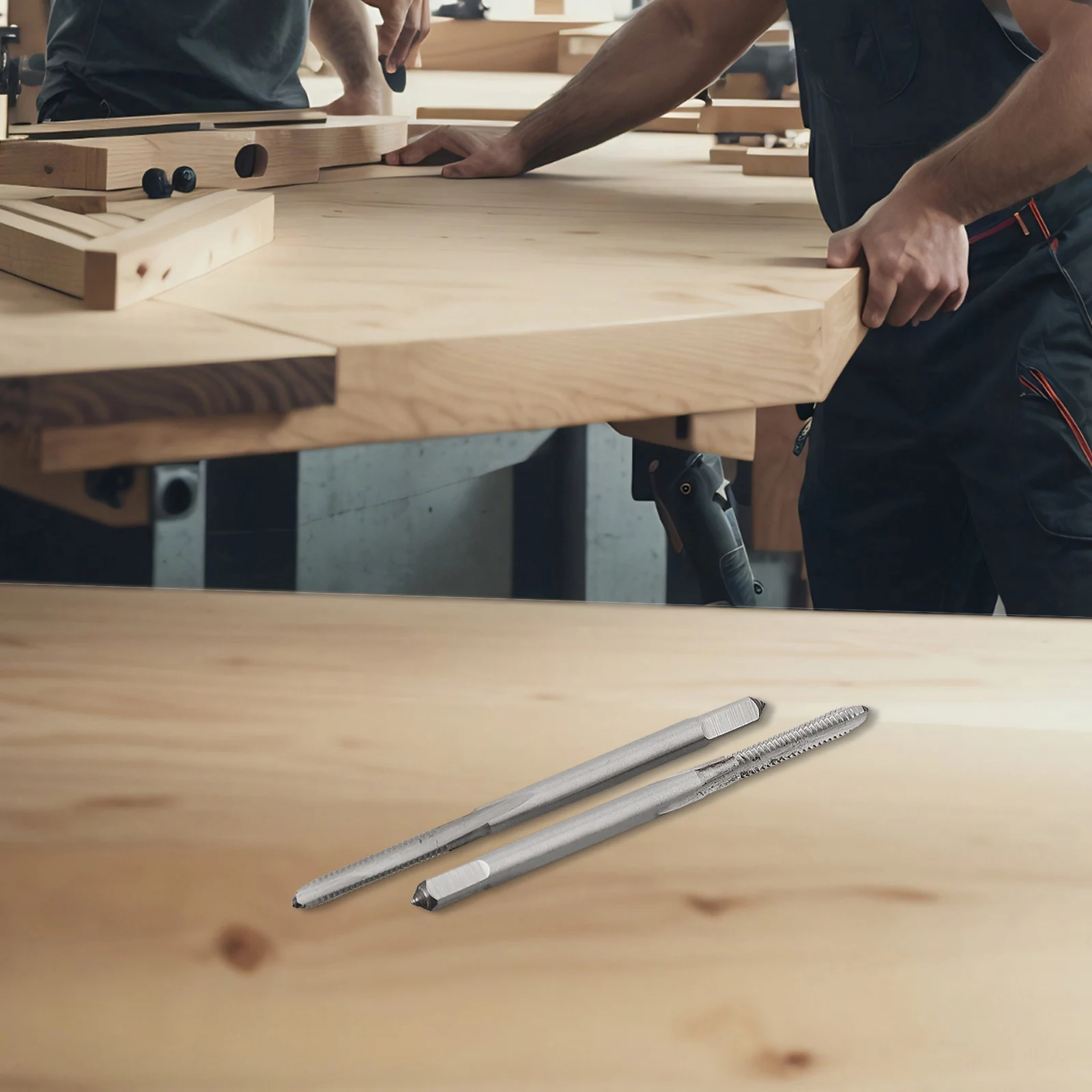 

Ручной резьбонарезной инструмент для нарезания резьбы на стальных и чугунных деталях, для фрезерных станков, для создания новых резьбовых соединений