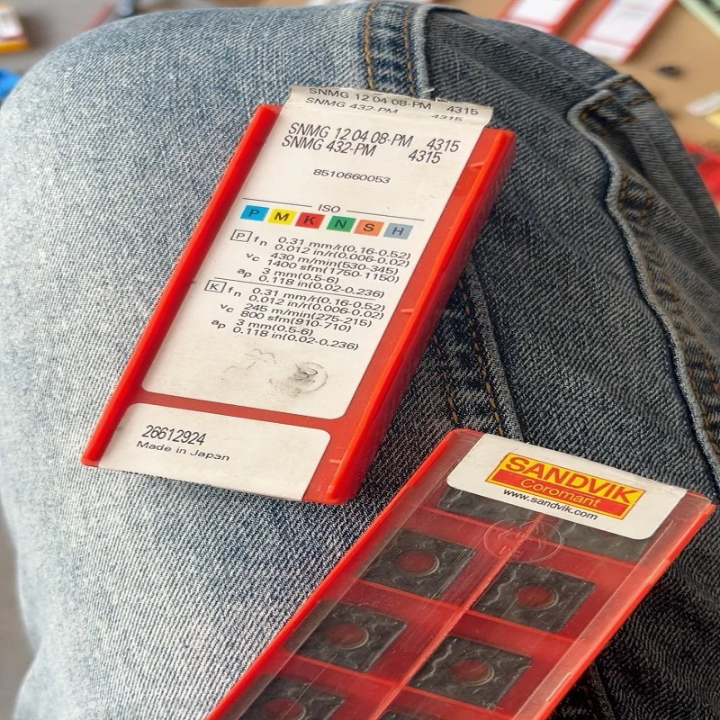 

Hard alloy cutting blades SNMG120408-PM 4315