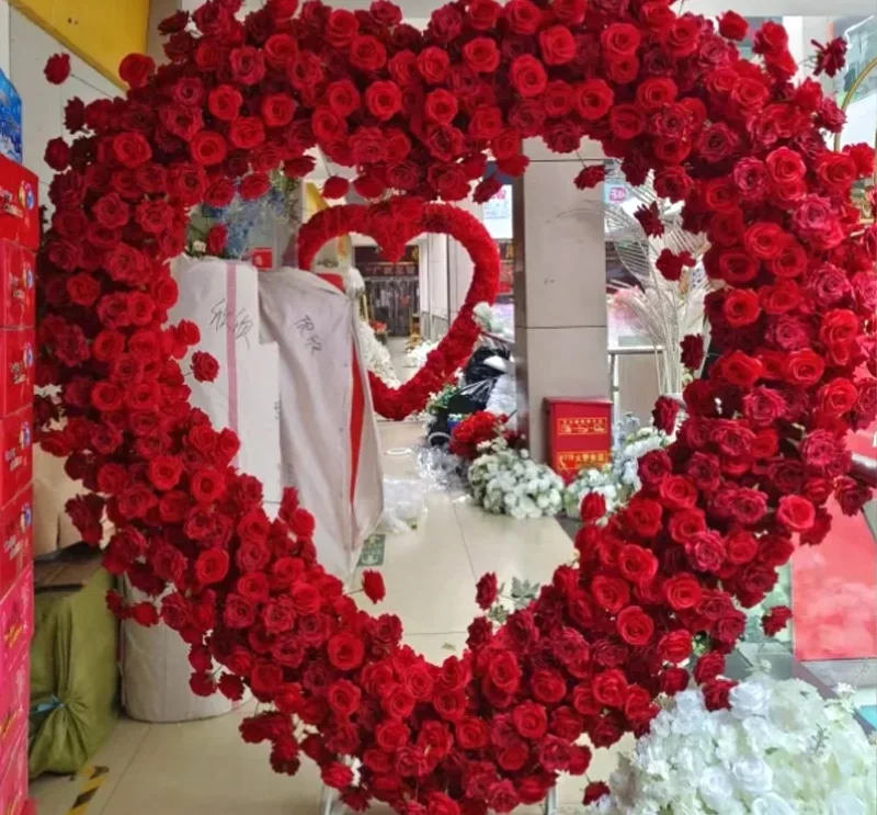 Artificial heart-shaped arch rose flower wall wedding flower background, heart-shaped flower arch wedding decoration