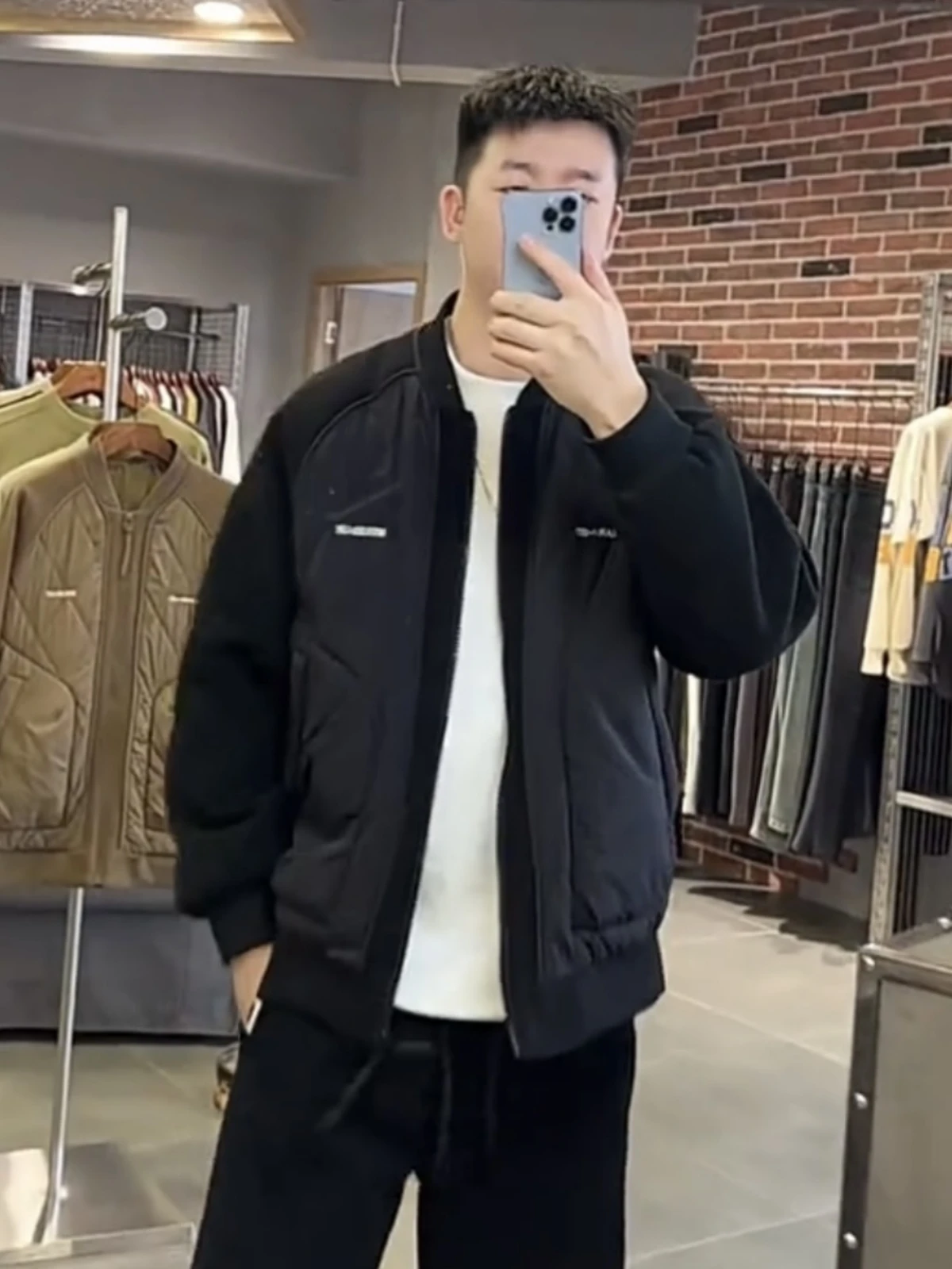 

Men's Faionable Cotton Jaet with Added Cotton Warmth Baseball Collar Couples Sle Autumn Winter Thiened Warmth Outerwear