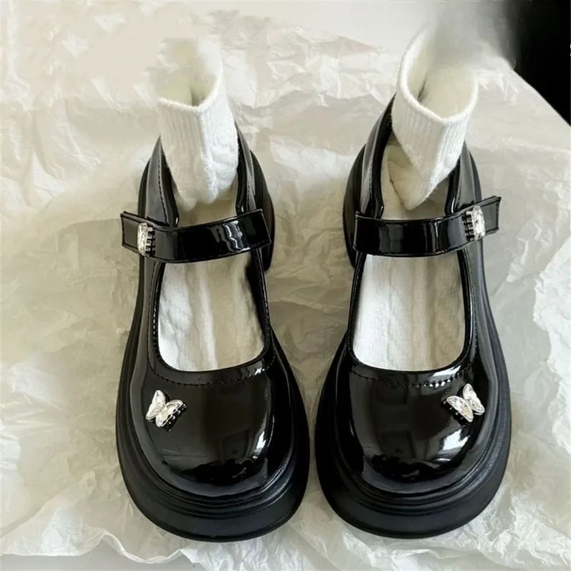 

2025 New Spring/Summer Small Leather Shoes Women's Coarse Heel Water Diamond Butterfly One Button JK Mary Jane Single Shoes