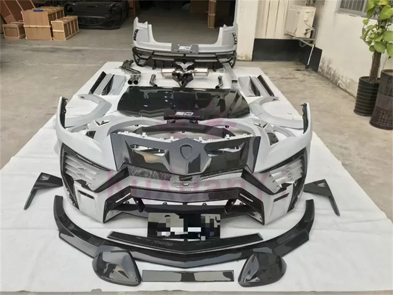 Glass fiber carbon fiber M-style front and rear bumpers  hood side skirts rear spoiler body kit for Lamborghini URUS