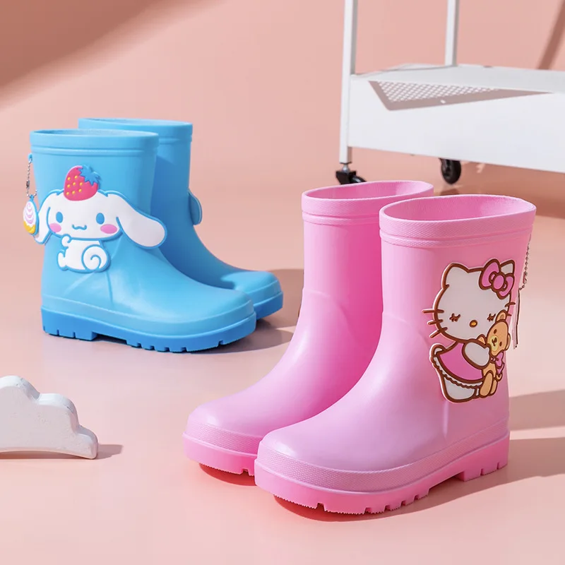 Kawaii Hello Kitty dzieci wysokie gumowe Cartoon Kuromi Cinnamoroll drukuj kalosze Sanrio studenckie przenośne śniegowce dziewczyna prezent