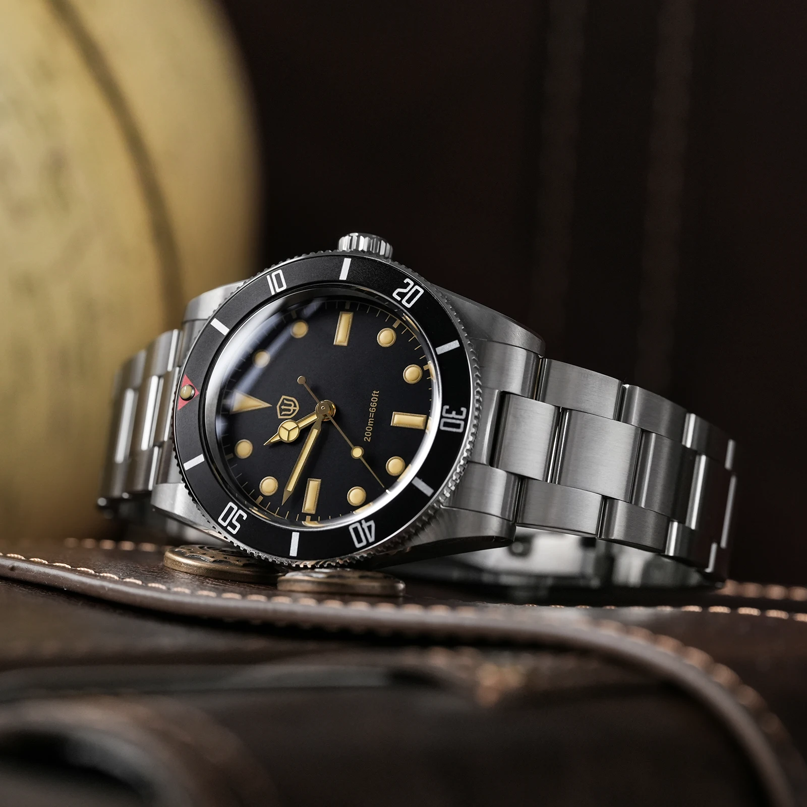 Watchdives New WD7922 37Mm Small Retro Dive Wristwatch For Men VH31 Sweep Quartz 200M Waterproof AR Sapphire Luminous 316L Watch