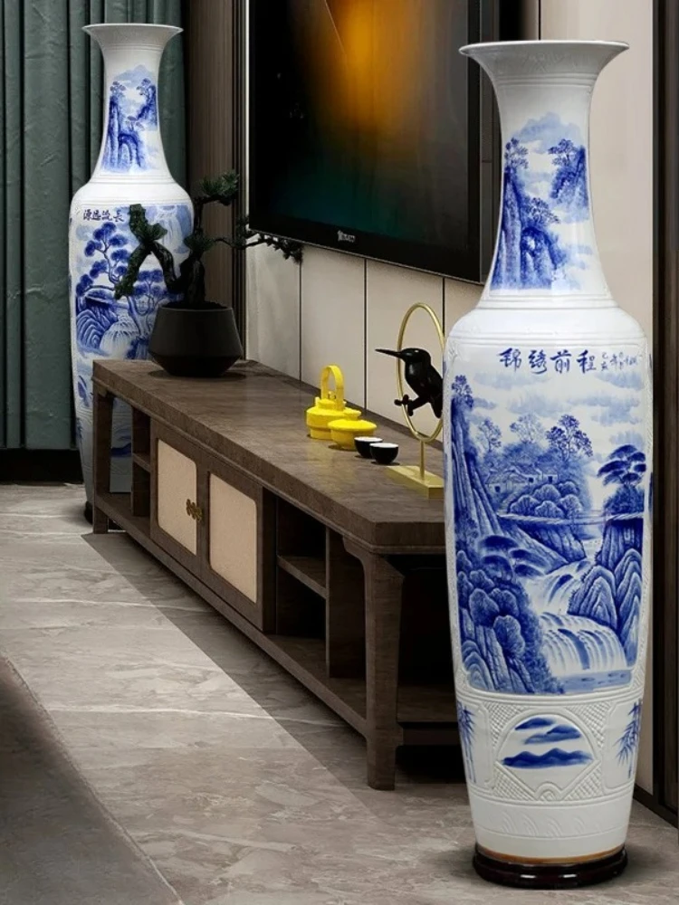 ceramic hand-painted blue and white brocade future landing vase