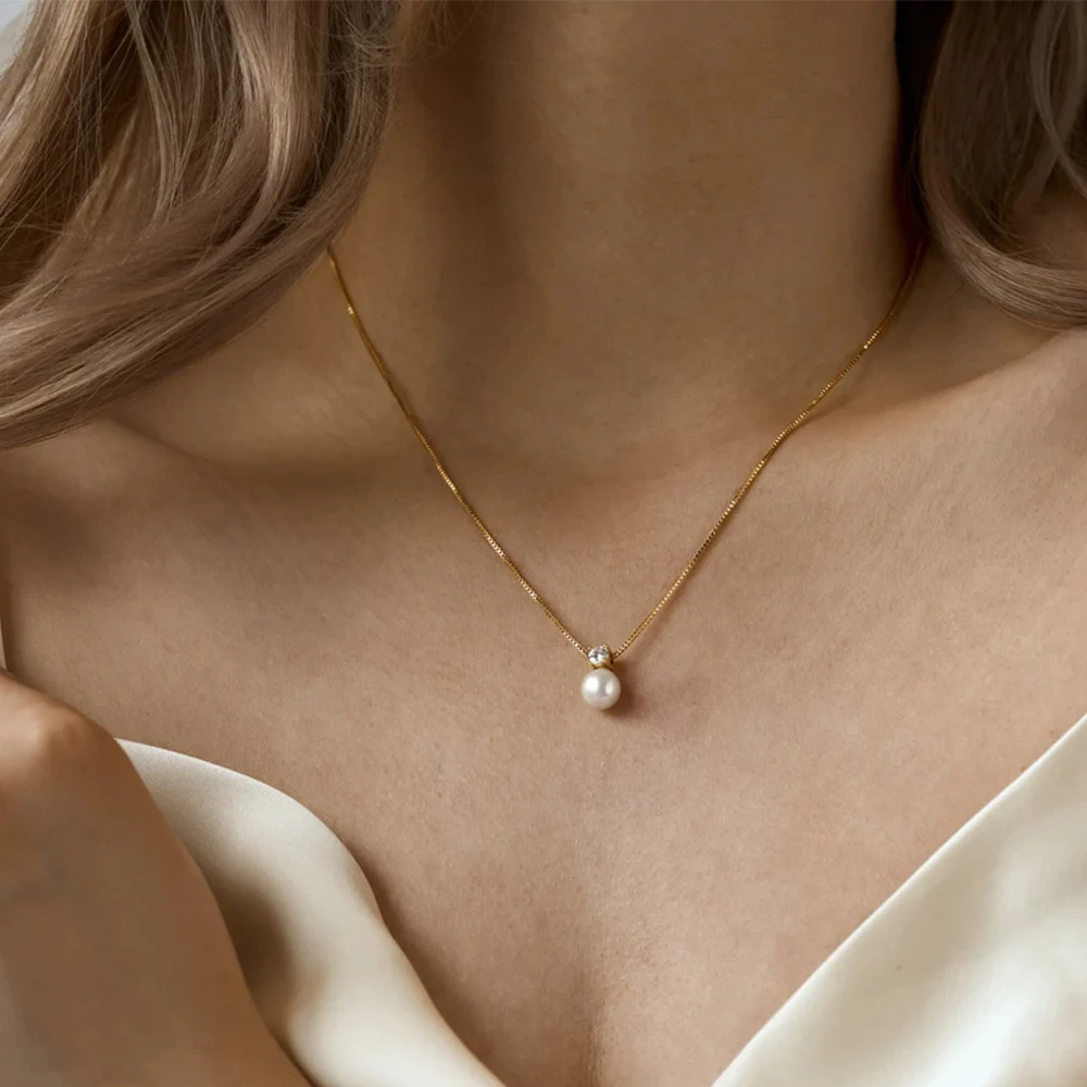 eManco Stainless Steel Gold Plated Imitation Pearl Pendant Ladies Zirconia Necklace Classic Accessories Wholesale