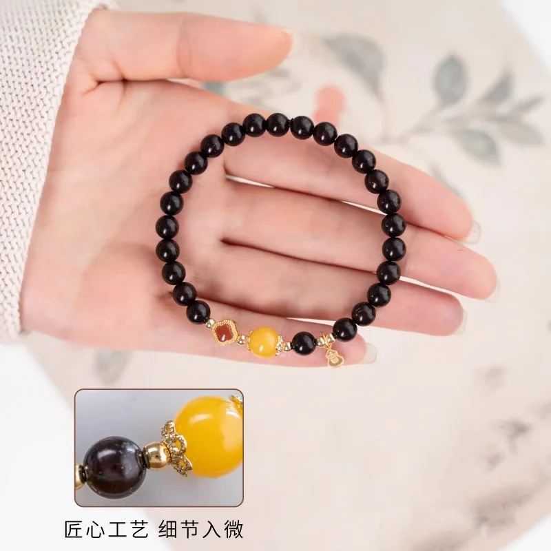 

Natural Small Leaf Red Sandalwood Bracelet with Full Venus Sandalwood Beads and High End Amber Bead for Women Gifts