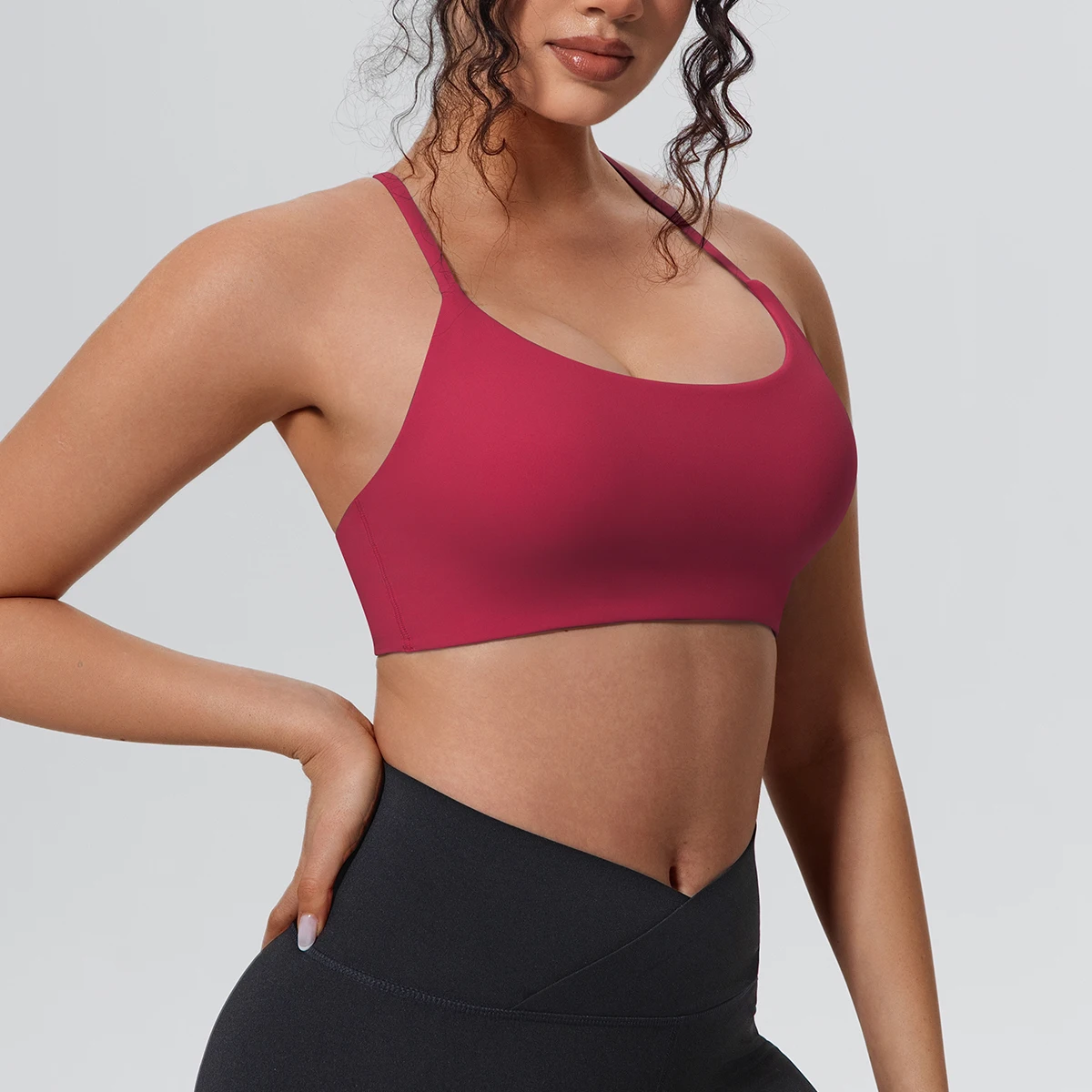 Solid Color Sexy Beautiful Back Gather Yoga Bra Women Shockproof Workout Top Summer Gym Sports Running Strap Bra with Chest Pad