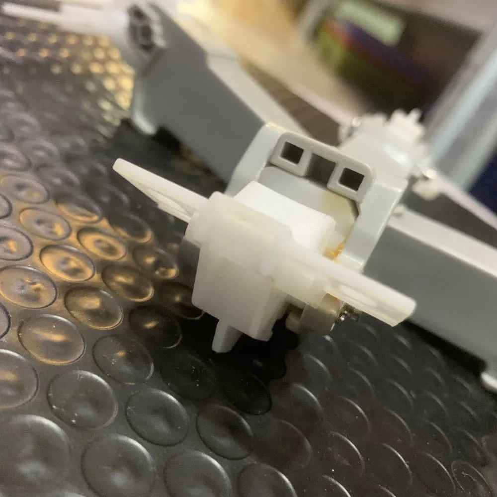 

FL3-6313-000 FL4-2050 Шарнир ADF правый левый для Canon IR 1430 1435 C1225 C1325 C1335 ADV C250 C350 C351 MF810 MF820 MF830