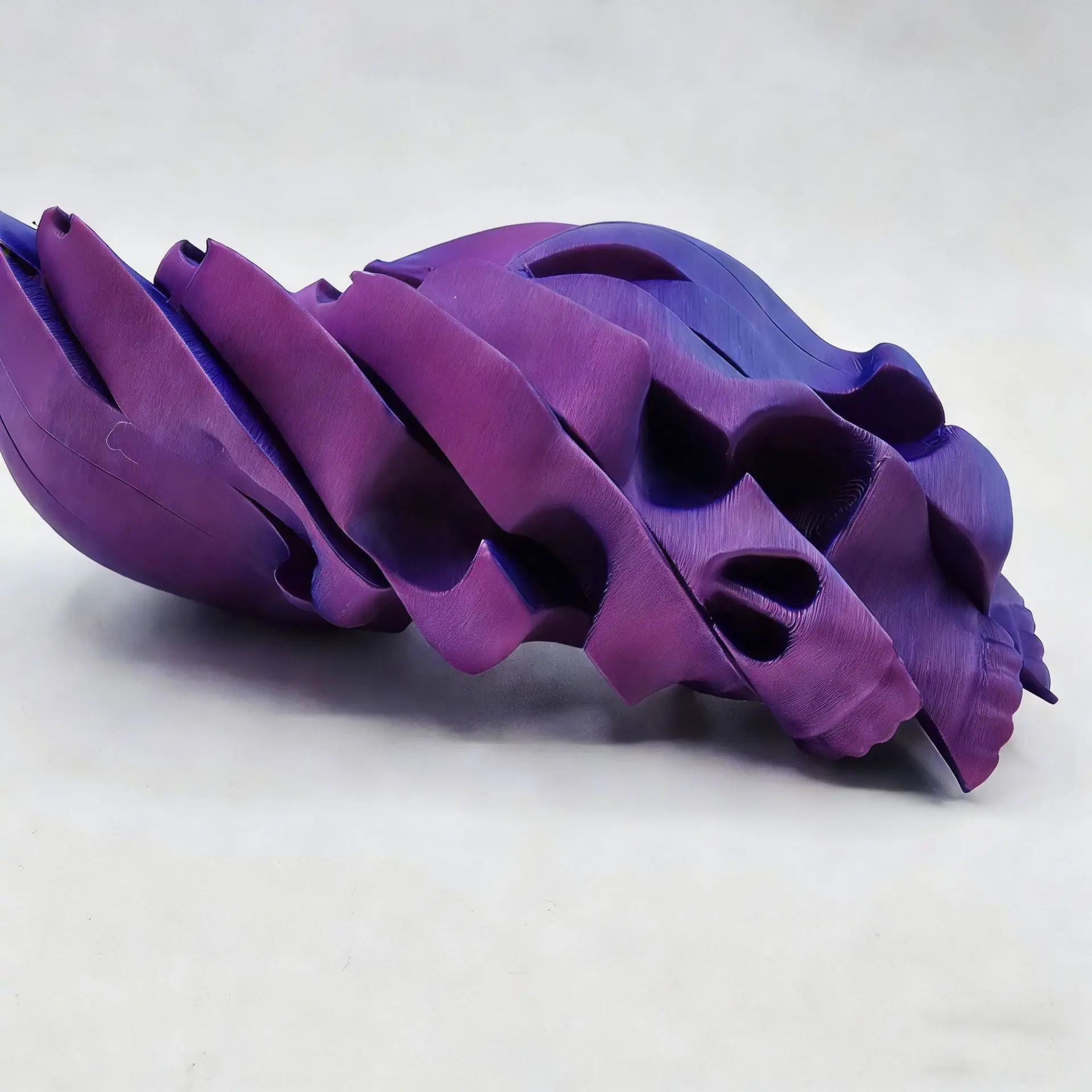 3D Printed Skull Model Ornament Skull Fidget Ball  Multilayer Artistic Desktop Decor For Gothic, Sci-fi & Collector's Display