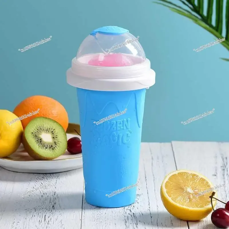 

One Pinch Into An Ice Internet Celebrity Refrigeration Home Smoothie Summer Pinch Smoothie Summer Shake