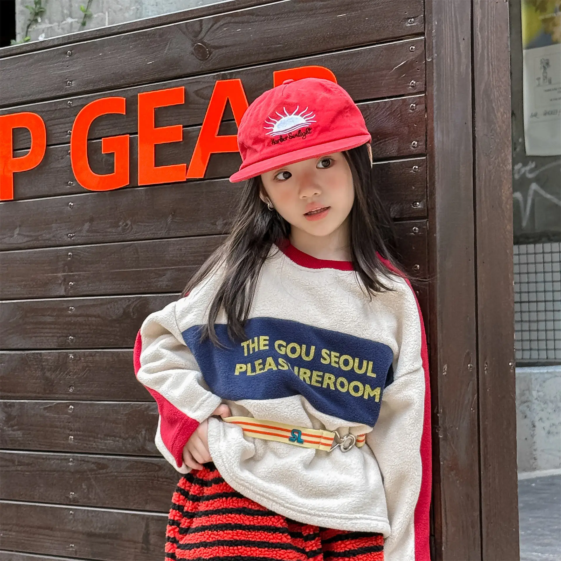 

2025 Winter New Children Letter Print Sweatshirt Plus Velvet Thick Boys Girls Warm Pullover Baby Fleece Tops Kids Casual Clothes