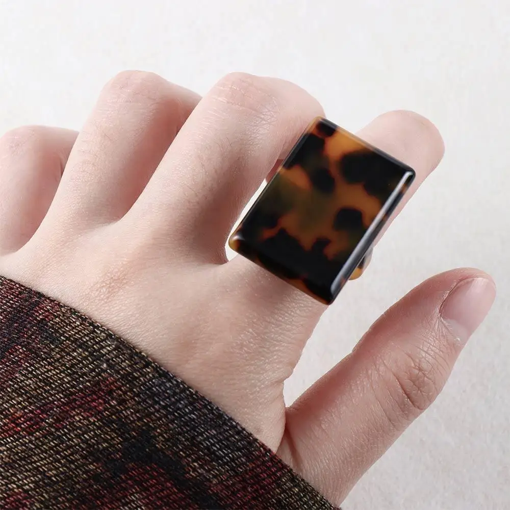 

Korean Vintage Acrylic Geometric Rectangle Tortoiseshell Fashion Jewelry Finger Rings Leopard Pattern Resin Rings