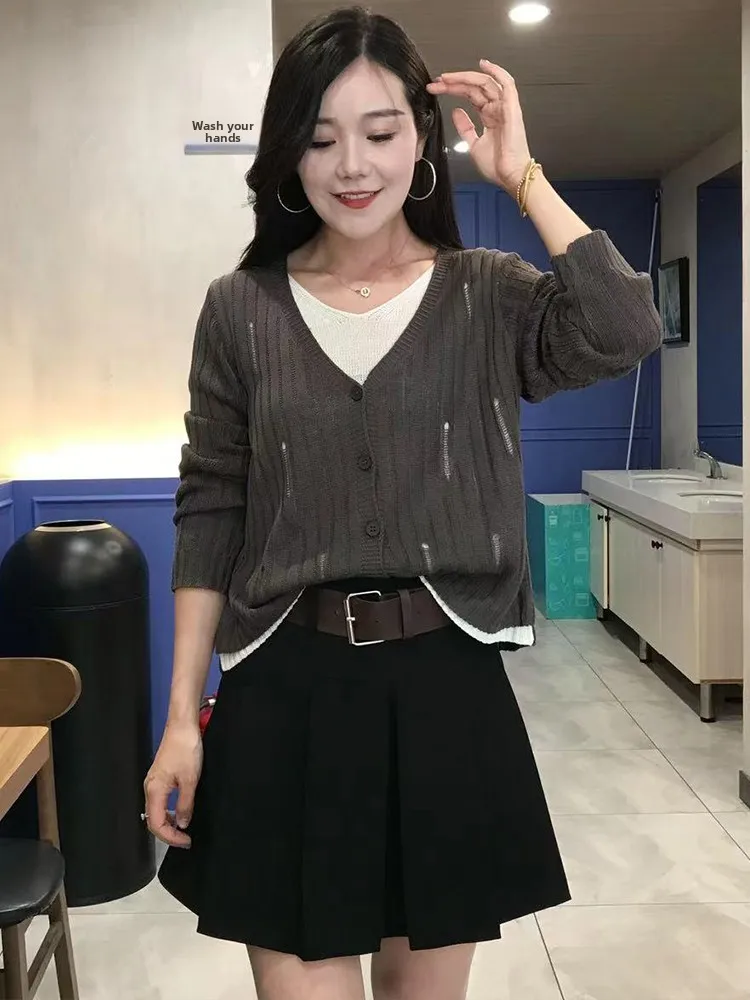 

Ele Knitted Sweater Women's Outerwear Faionable Daily Match Autumn New Arrival Appropriate Top Medium Thin V-Ne